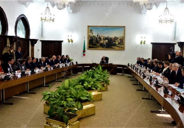 Coronavirus en Algérie : Un membre du gouvernement testé positif